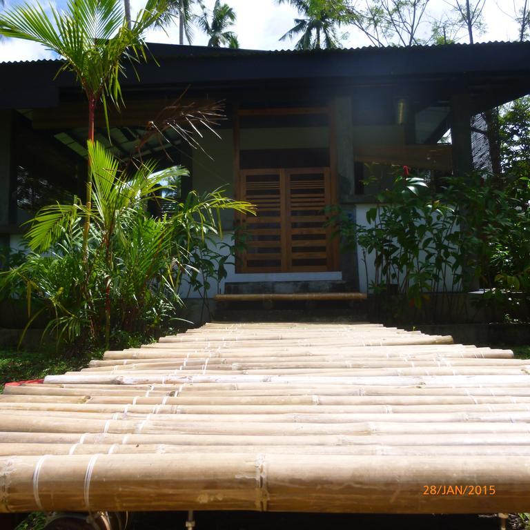Somewhere Else Boutique Resort Mambajao Habitación foto