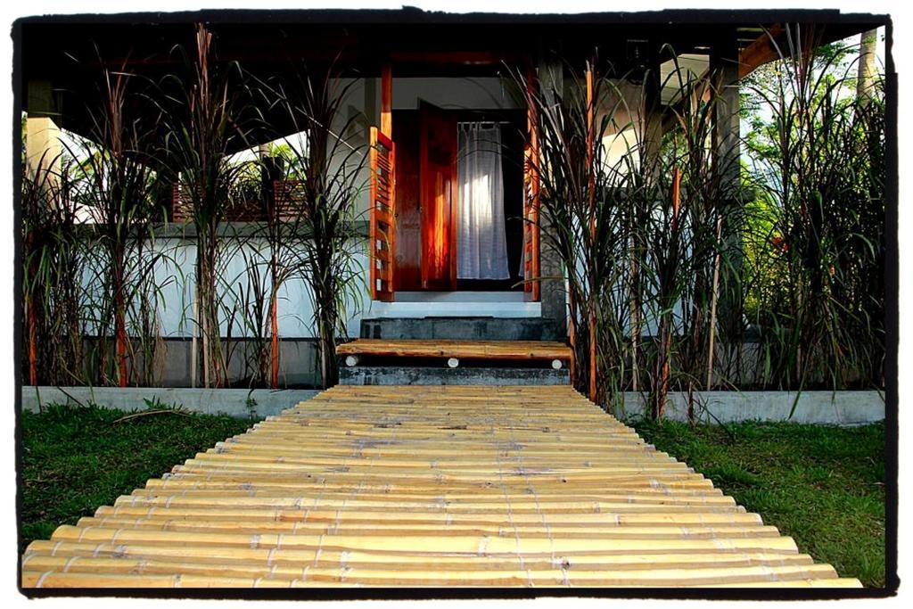 Somewhere Else Boutique Resort Mambajao Habitación foto