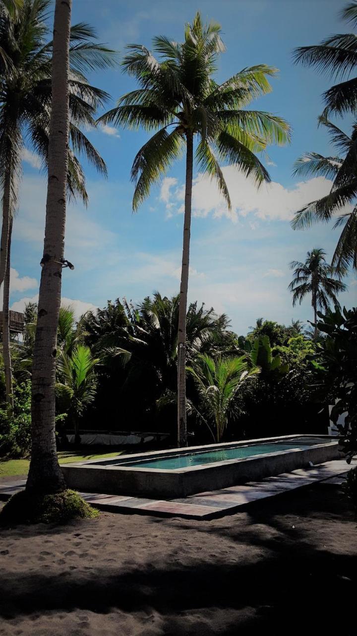 Somewhere Else Boutique Resort Mambajao Exterior foto