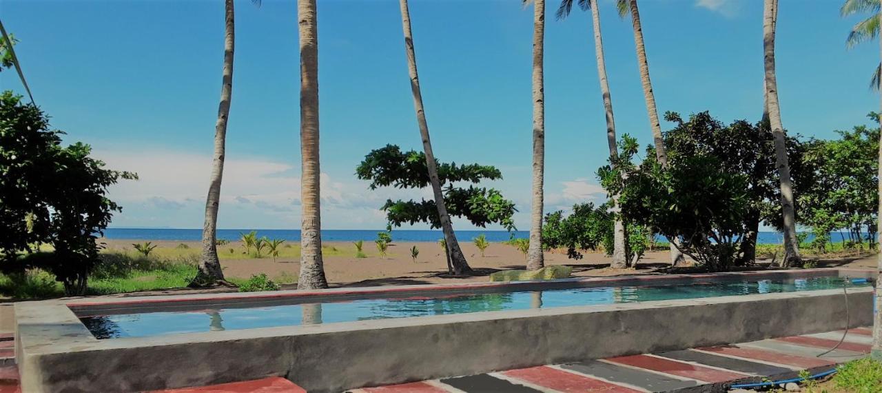 Somewhere Else Boutique Resort Mambajao Exterior foto