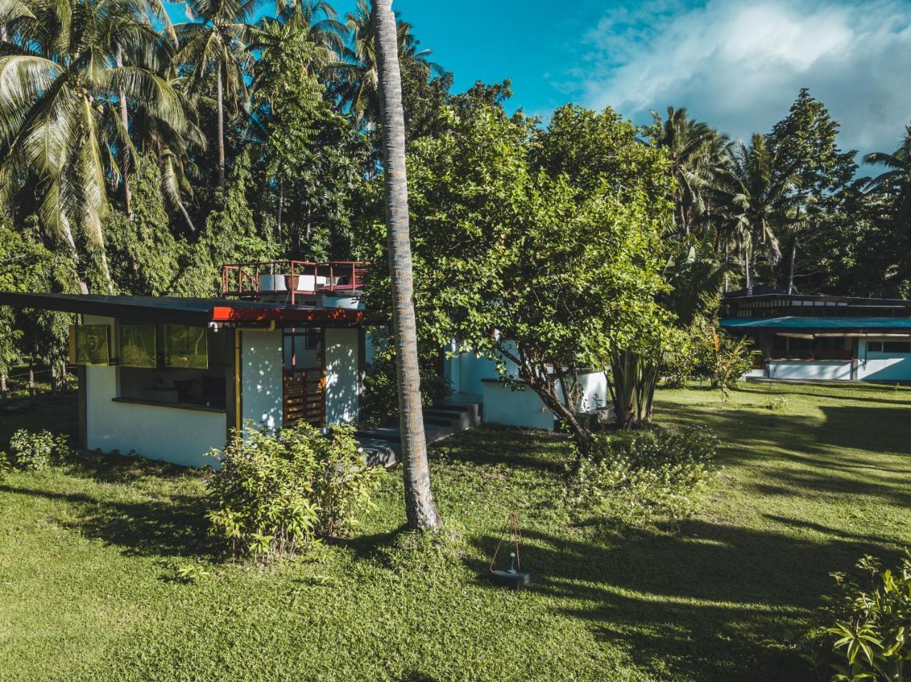 Somewhere Else Boutique Resort Mambajao Exterior foto
